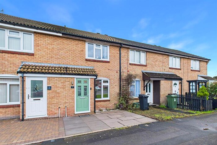 2 Bedroom Terraced House For Sale In Modern Living On Clevedon Fringes, BS21