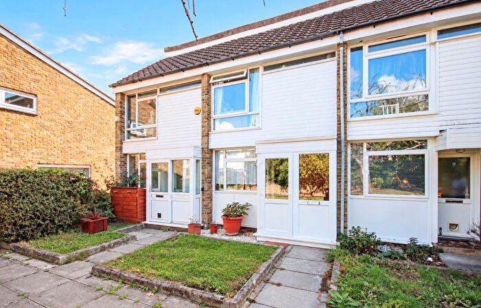 2 Bedroom Terraced House For Sale In Alpine Close, Park Hill, CR0