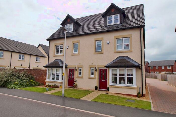 4 Bedroom Semi-Detached House To Rent In Bishops Way, Dalston, CA5