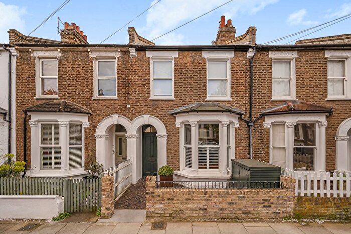 3 Bedroom Terraced House For Sale In Rodwell Road, London, SE22