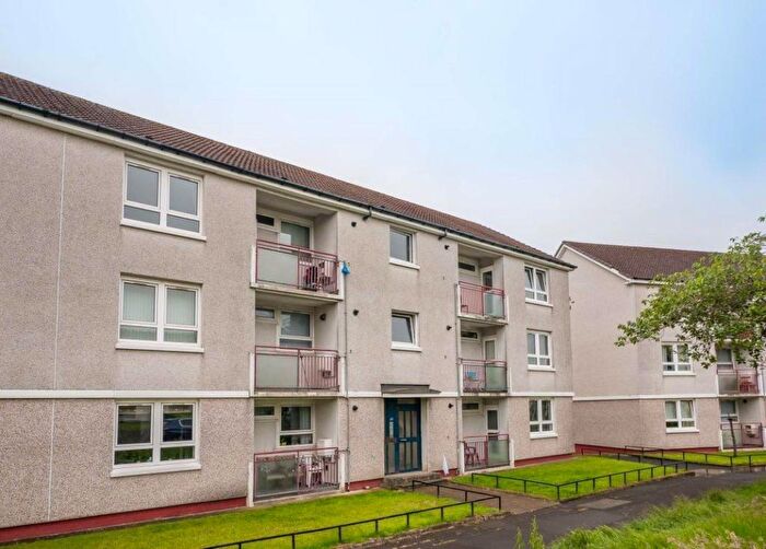 2 Bedroom Flat To Rent In Hopeman Avenue, Glasgow, G46