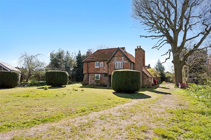 5 Bedroom Detached House For Sale In Lower Cippenham Lane, Slough, Berkshire, SL1