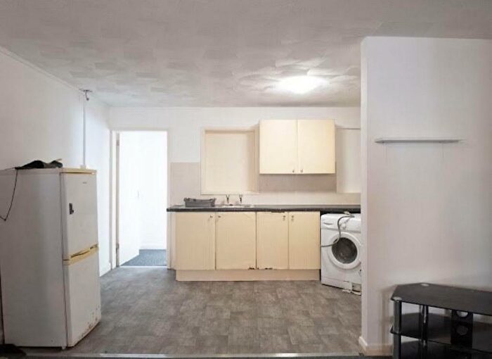 1 Bedroom Flat To Rent In Bevois Valley Road, Southampton, SO14