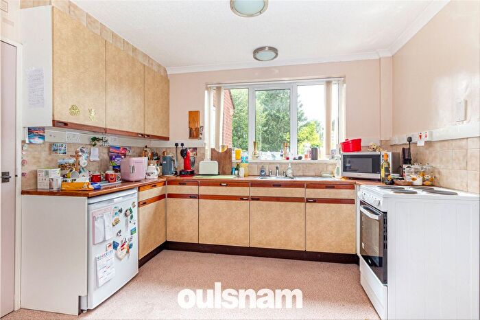 3 Bedroom Semi-Detached House For Sale In Shenley Lane, Bournville Village Trust, Selly Oak, Birmingham, B29