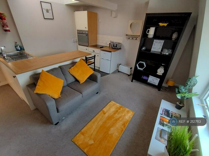 1 Bedroom Flat To Rent In The Mall, Bristol, BS8