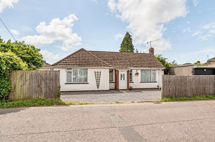 2 Bedroom Detached House For Sale In Dark Lane, Backwell, BS48