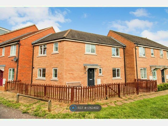 3 Bedroom Terraced House To Rent In Sheepwash Way, Longstanton, Cambridge, CB24