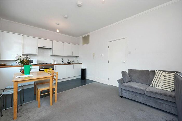 1 Bedroom Apartment To Rent In Gifford Street, N1