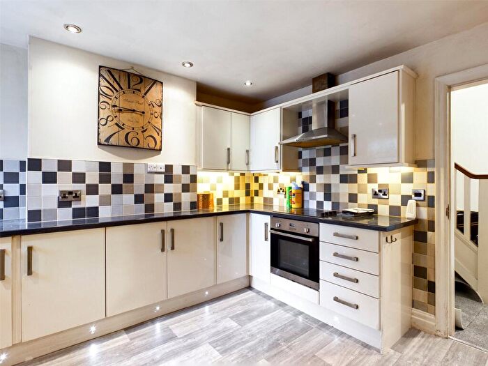 2 Bedroom Apartment To Rent In Plains Road, Nottingham, Nottinghamshire, NG3