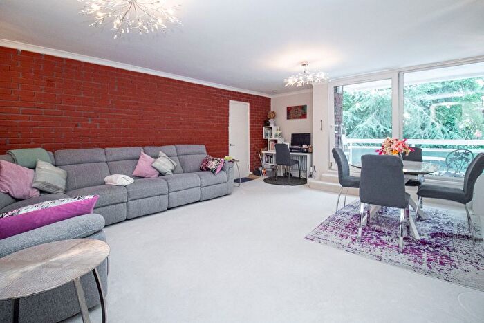 2 Bedroom Flat For Sale In Stonegrove, Leamington House, HA8