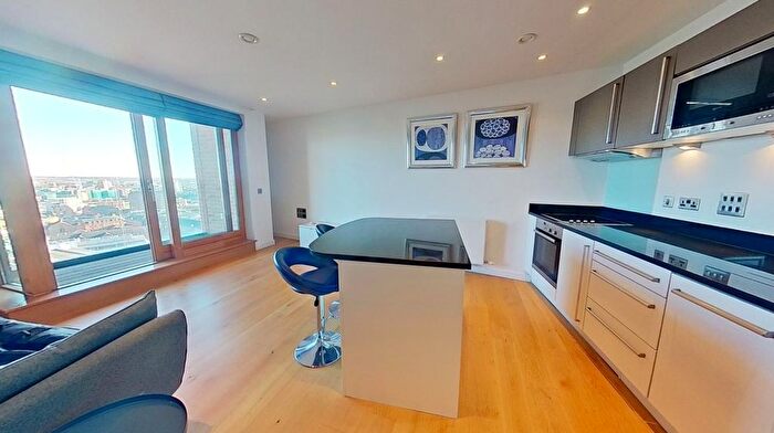 1 Bedroom Flat To Rent In Candle House, Granary Wharf, Leeds, LS1