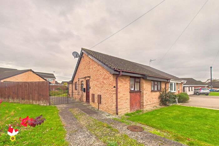 2 Bedroom Semi Detached House For Sale In Loriners Close, Quedgeley, GL2