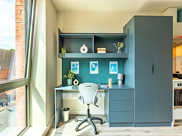 Studio To Rent In Dogpool Lane, Stirchley, Birmingham, B30