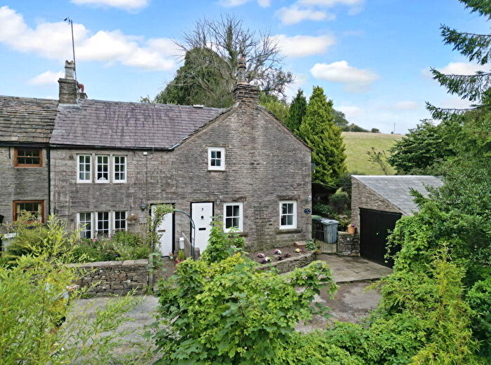 2 Bedroom End Of Terrace House For Sale In Flatts Lane, Kettleshulme, High Peak, SK23