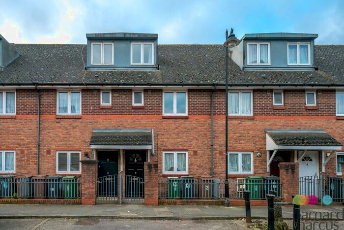 4 Bedroom Property To Rent In Ching Way, London E4