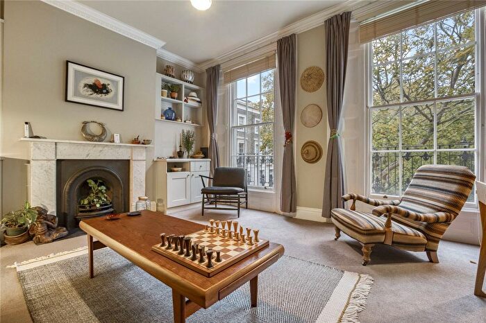 2 Bedroom Flat For Sale In Granville Square, Islington, London, WC1X