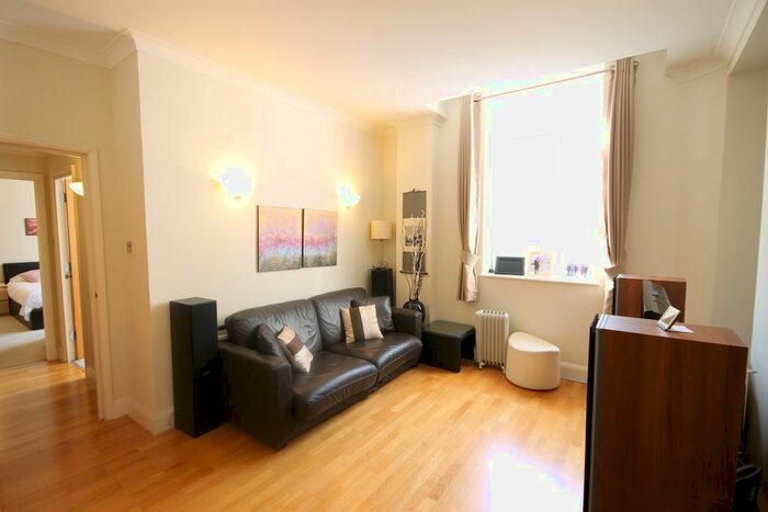 2 Bedroom Flat To Rent In South Block, County Hall, A Belvedere Road, London, SE1
