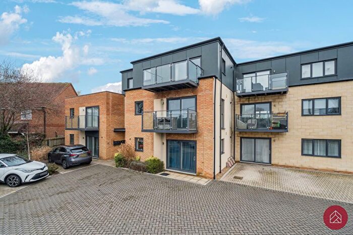 2 Bedroom Flat For Sale In Oxford Road, Kidlington, OX5