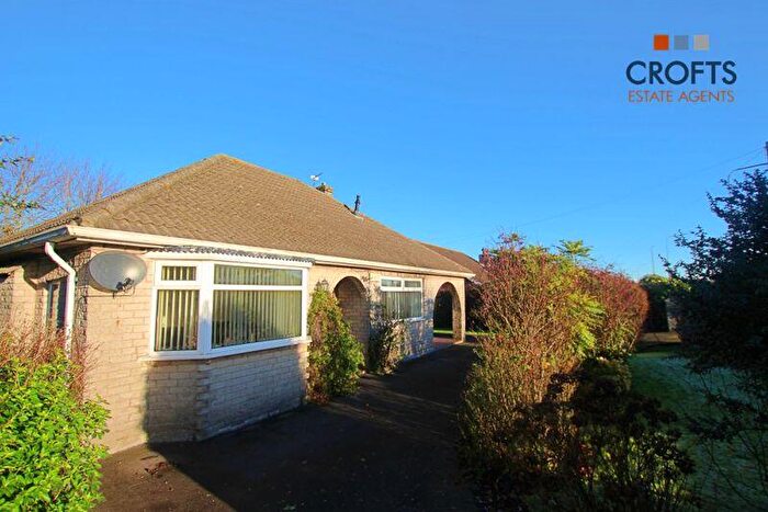 3 Bedroom Detached Bungalow For Sale In Station Road, Habrough, DN40