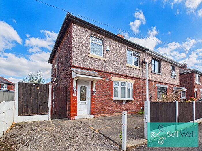 3 Bedroom Semi Detached House For Sale In Grange Road, Worsley, Manchester, M28
