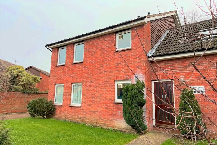 Studio To Rent In Knights Road, Braintree, CM7