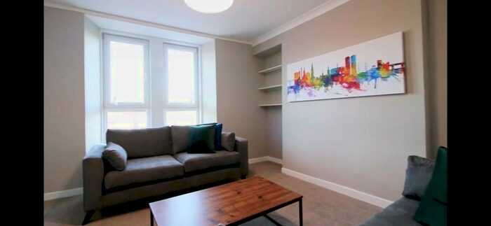 2 Bedroom Flat To Rent In Pitfour Street, West End, Dundee, DD2