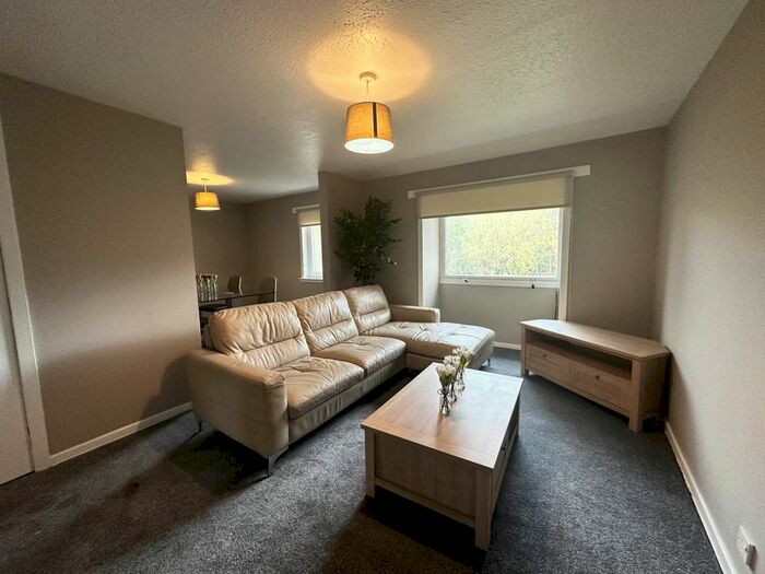 2 Bedroom Flat To Rent In Speckled Wood Court, Dundee, DD4
