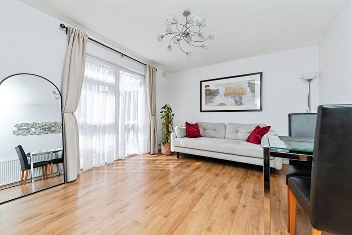 1 Bedroom Flat For Sale In Skipton Close, Stevenage, SG2