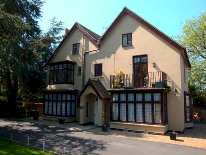 Studio To Rent In Hillbury Road, Warlingham, CR6