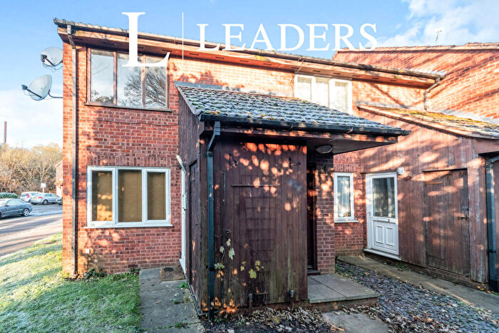 1 Bedroom Maisonette To Rent In Millstream Close, Hitchin, SG4