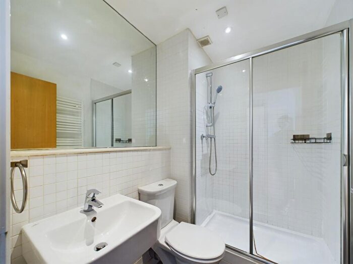 2 Bedroom Flat To Rent In Albion Street, Glasgow, G1