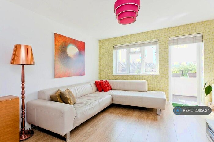 1 Bedroom Flat To Rent In Caistor House, London, SW12