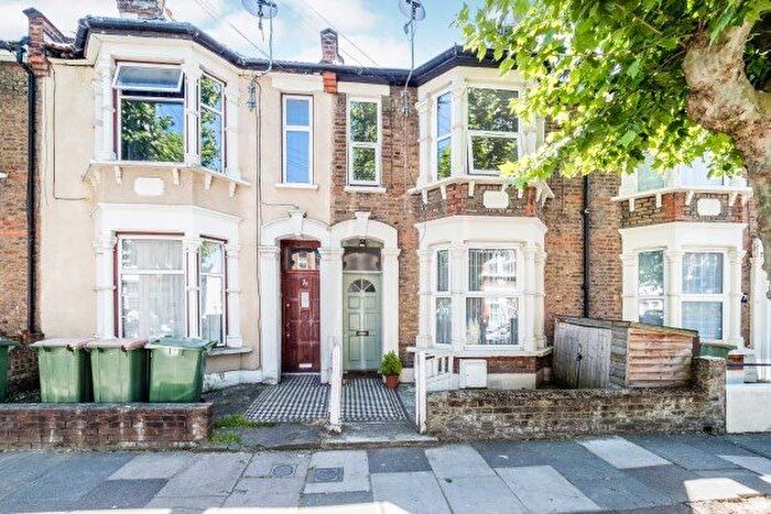 2 Bedroom Flat To Rent In Walton Road, London, E13