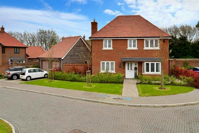 3 Bedroom Detached House For Sale In Kilndown Place, Stelling Minnis, Canterbury, Kent, CT4