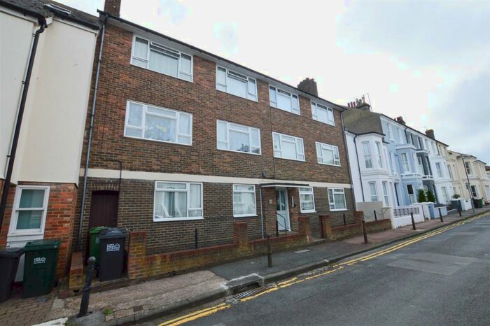 1 Bedroom Flat To Rent In Moss House, BN21