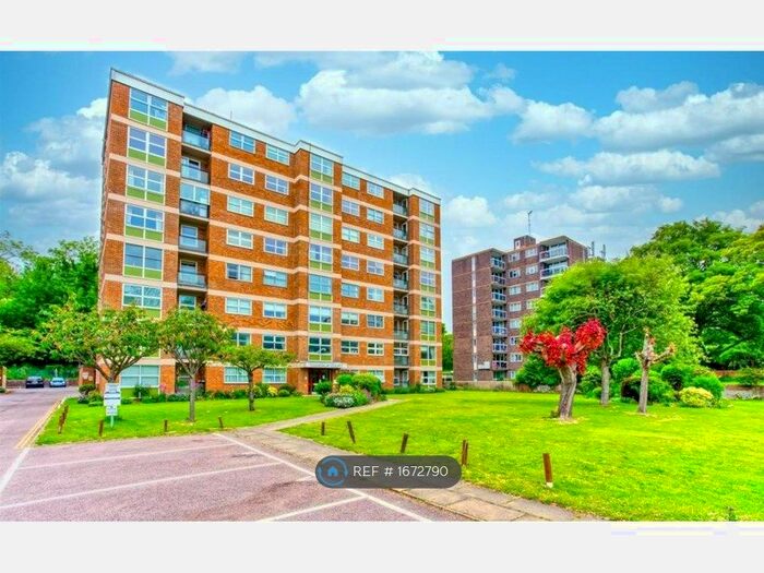 2 Bedroom Flat To Rent In London Road, Patcham, Brighton, BN1