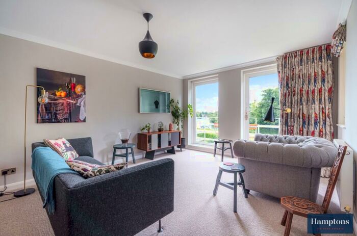 2 Bedroom Flat To Rent In Braybank Maidenhead, SL6