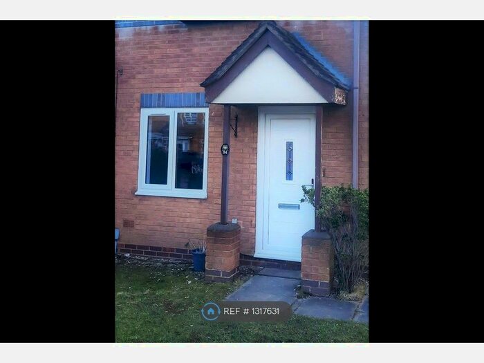 2 Bedroom Semi-Detached House To Rent In Honeybourne Way, Willenhall, WV13