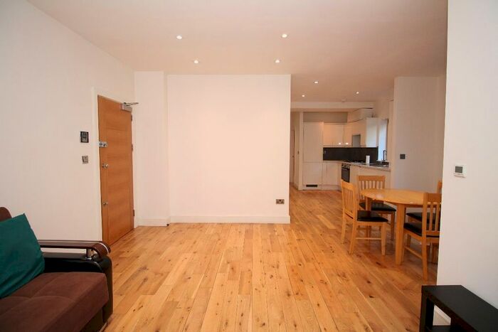 1 Bedroom Flat To Rent In Shirley Street, Canning Town, E16