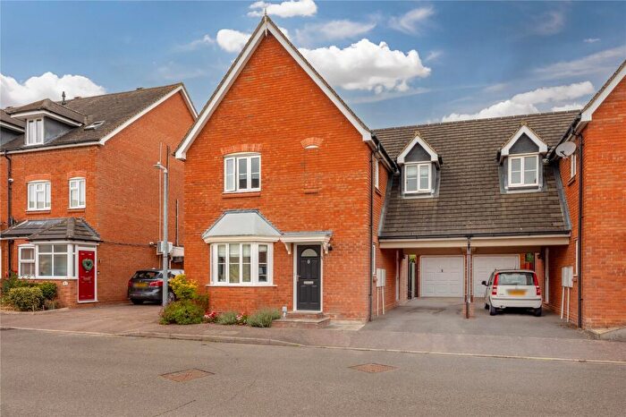 3 Bedroom Semi Detached House For Sale In Howes Drive, Marston Moretaine, Bedfordshire, MK43