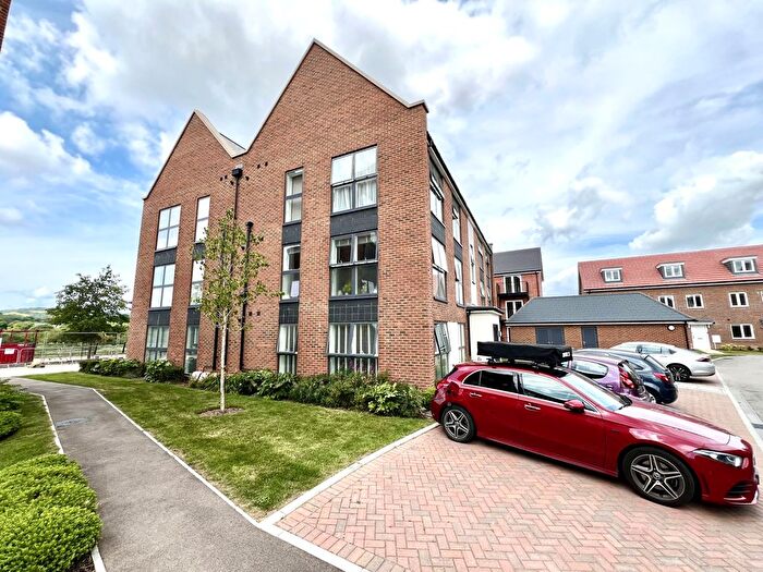 1 Bedroom Flat To Rent In Narwhal Crescent, Rochester, ME1