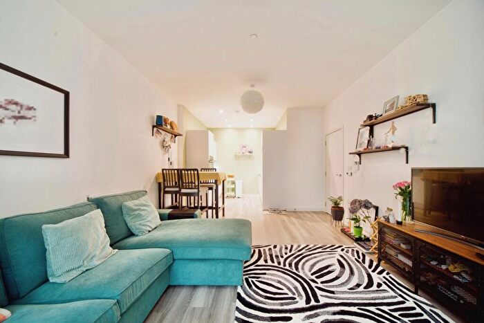 2 Bedroom Apartment To Rent In Chamberlain Court, Ironworks Way, Upton Park, E13