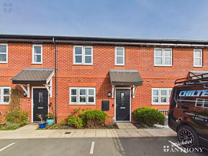 2 Bedroom Terraced House For Sale In Ravel Lane, Aylesbury, HP21
