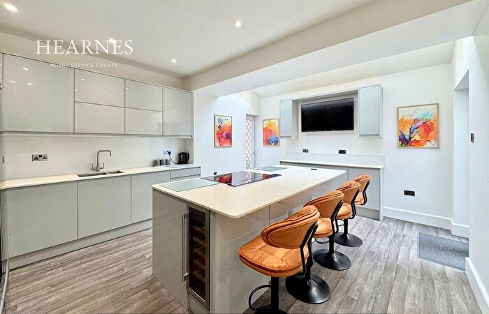 4 Bedroom Property For Sale In Gervis Road, Dorset, East Cliff, Bournemouth, BH1
