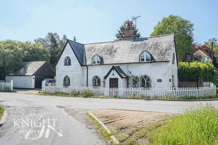 4 Bedroom Detached House For Sale In Maldon Road, Heckfordbridge, Colchester, CO3