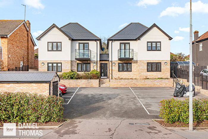 2 Bedroom Apartment For Sale In Larsen House, Farm Hill Road, Waltham Abbey, EN9