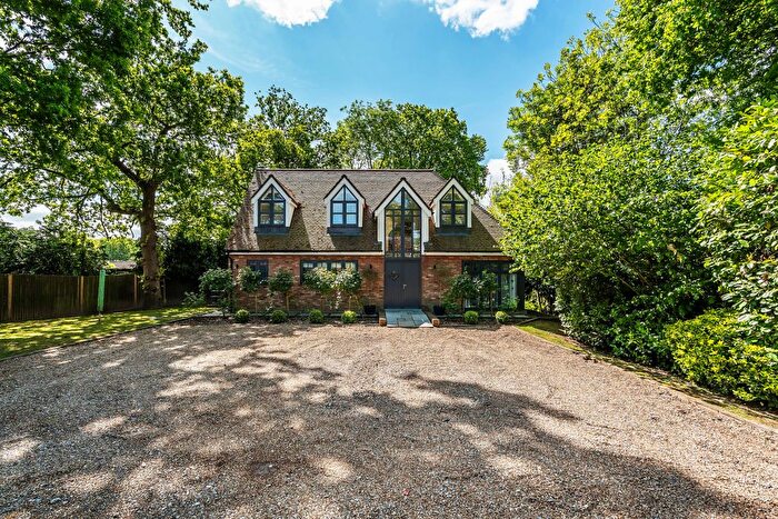 4 Bedroom Detached House For Sale In Swan Lane, Edenbridge, Kent, TN8