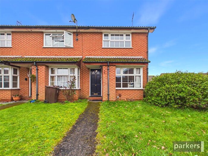 2 Bedroom End Of Terrace House For Sale In Fordham Way, Lower Earley, Reading, Berkshire, RG6
