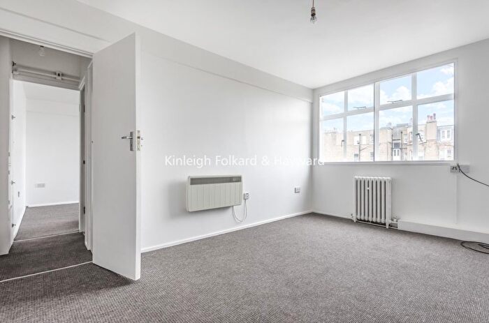 1 Bedroom Flat To Rent In Shepherds Bush Green, London, W12