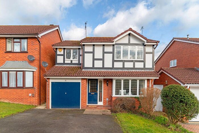 4 Bedroom Detached House For Sale In Helmdon Close, Rugby, CV21